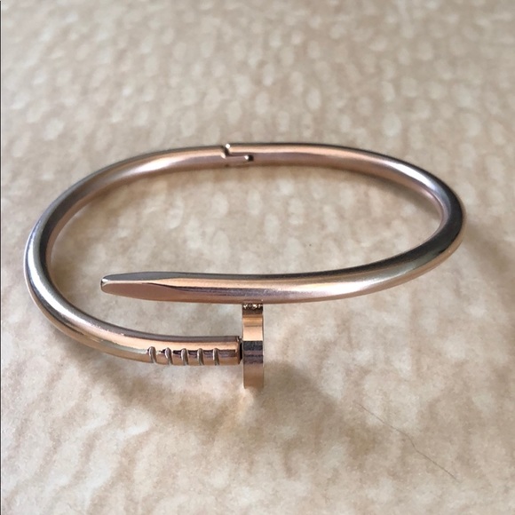 Rose Gold colored nail bracelet - Picture 1 of 4